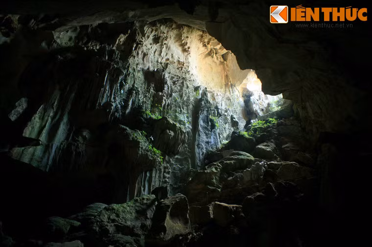 Với vẻ đẹp hiếm có mà tạo hóa ban tặng, từ nhiều thế kỷ trước, động – chùa Tam Thanh đã được mệnh danh là một trong "Đệ nhất bát cảnh Xứ Lạng".