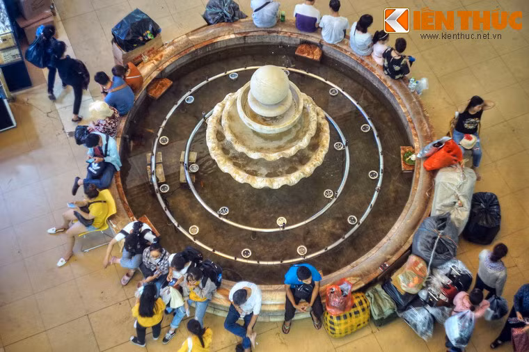 Trong bản đồ du lịch Hà Nội ngày, chợ Đồng Xuân đã trở thành một địa điểm thăm quan không thể bỏ qua của du khách trong và ngoài nước.