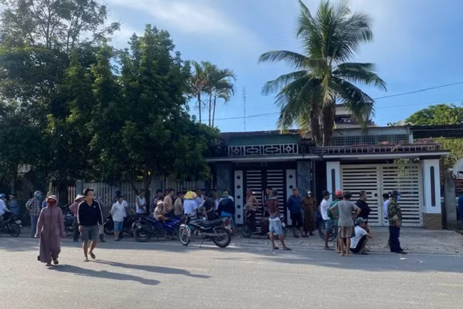 Hai vụ nổ liên tiếp tại cùng địa điểm khiến người dân hoang mang Hai vu no lien tiep tai cung dia diem khien nguoi dan hoang mang