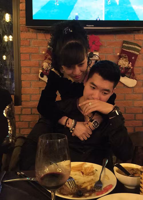 Trên trang cá nhân, Trương Nam Thành dành nhiều lời ngọt ngào cho Thu Huyền. Anh từng viết: "Nếu được lựa chọn 1 lần nữa tôi vẫn sẽ lựa chọn người phụ nữ này là 1 phần không thể thiếu trong cuộc đời tôi".