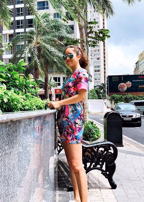 Lê Phương bị chồng trẻ chụp lén là một trong những tin tức sao Việt trong ngày 15/7.