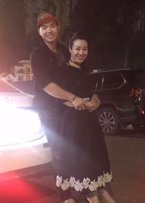 Trương Nam Thành và Thu Huyền công khai chuyện tình cảm vào năm 2017.