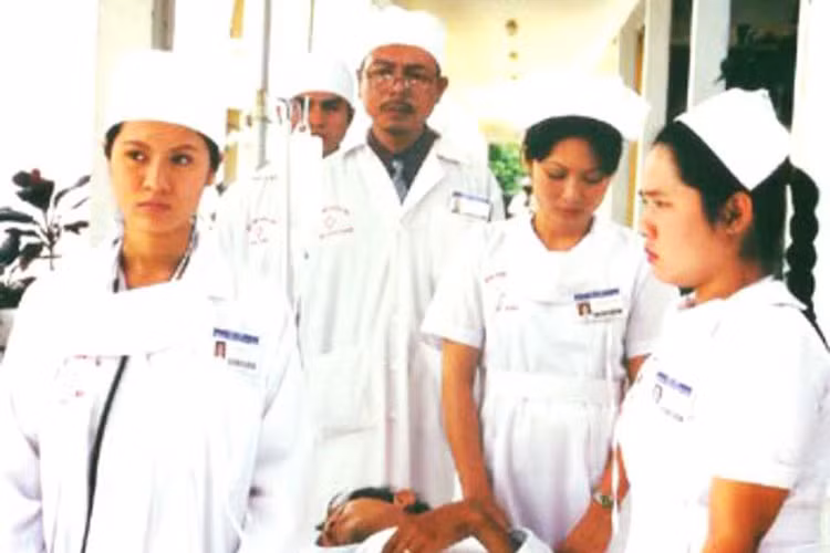 Thanh Hoàng còn gây chú ý qua các vai diễn trong các bộ phim “Con nhà nghèo”, “Blouse trắng”, “Anh hai mắt mèo”, “Ngôi nhà quê”, “Sợi dây đai”...Ảnh: Tintucvietnam