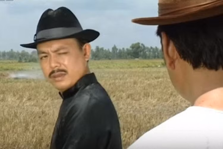 Ngoài “Dạ cổ Hoài lang”, Thanh Hoàng còn là tác giả kịch bản “Nợ đời”, “Trầu cau”, "Cha yêu", "Con nhà nghèo". Ảnh: Zing