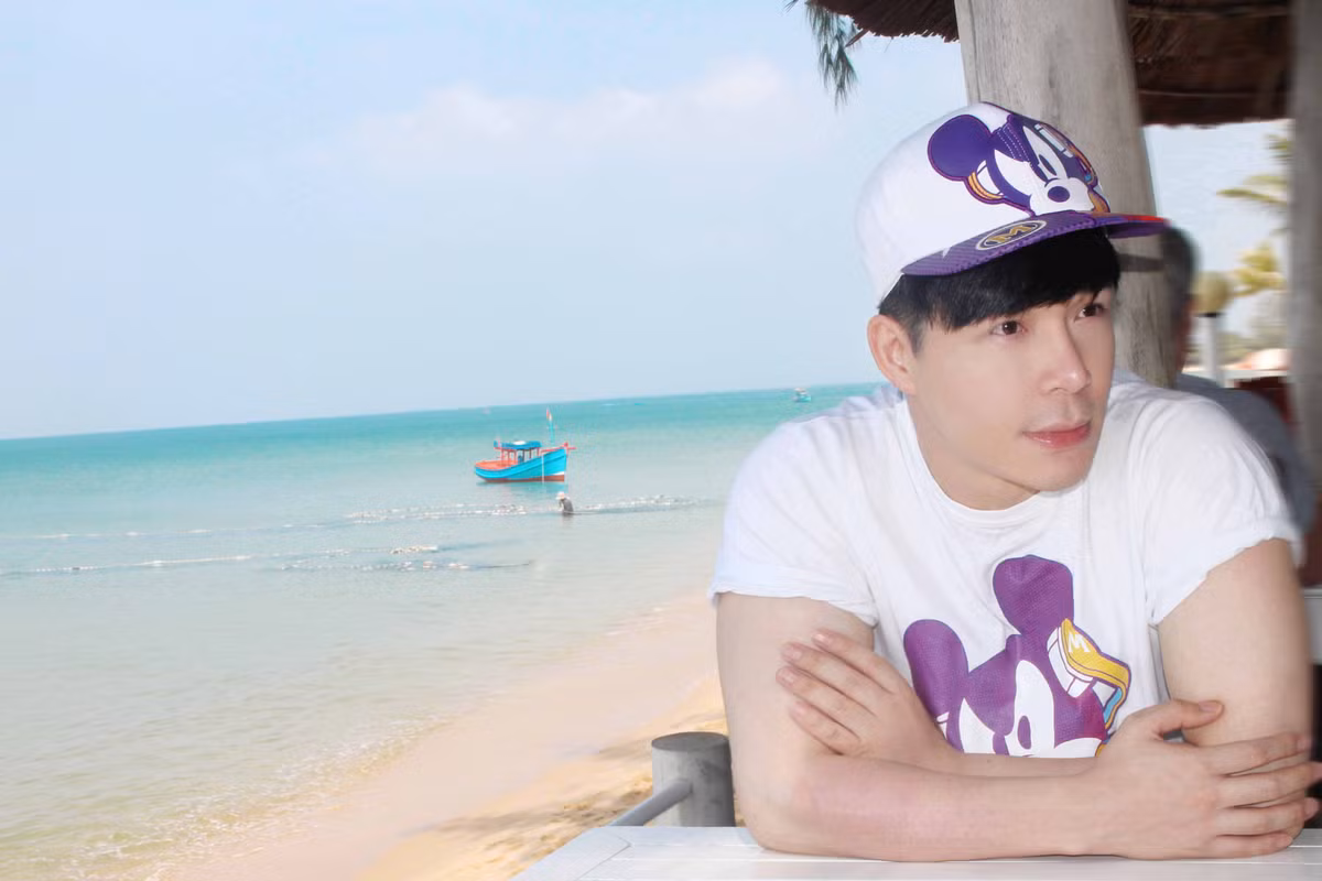 Nathan Lee khoe khu nghi duong trieu USD tren dao Ngoc