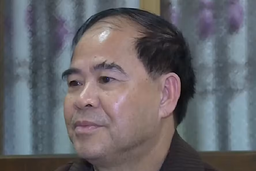 De nghi truy to cuu hieu truong Dinh Bang My dam o hang loat nam sinh