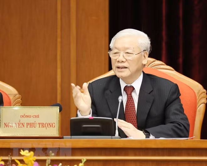 Hoi nghi Trung uong 10: Trung uong thao luan Chien luoc phat trien kinh te xa hoi dat nuoc