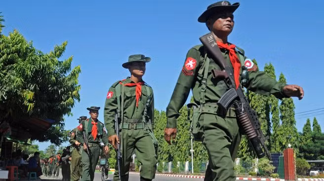 Ly do bat ngo khien Quan doi Myanmar mua tau ngam-Hinh-3