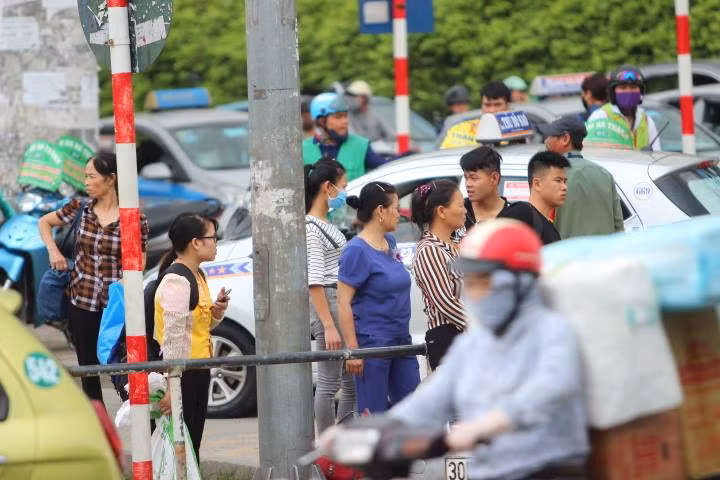 Chay xe trong dem thoat tac duong sau nghi le-Hinh-6