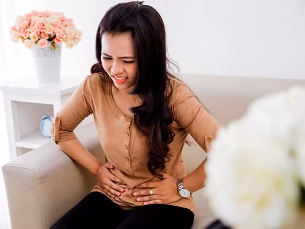 Giảm nồng độ axit trong dạ dày: Hỗn hợp giúp giảm tình trạng ợ nóng và mật độ axit trong dạ dày, giúp làm mát dạ dày. Ảnh: Boldsky.