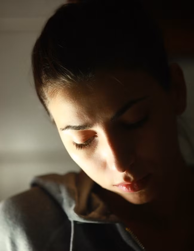 7. Không cảm nhận về ánh nắng: Nếu không có ánh nắng mặt trời, bạn sẽ có ít serotonin, hormon hạnh phúc, trong cơ thể. Mặc dù có những cách khác để làm cho mình hạnh phúc hơn nhưng việc tiếp xúc với ánh sáng mặt trời thường xuyên là cách dễ nhất và tự nhiên nhất để tiết ra hormon serotonin. Ảnh: Depositphotos.