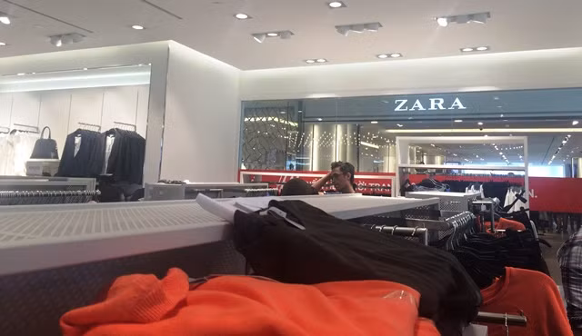 Trong H&M có gì mà dân Sài Gòn “phát điên“? - Hình 14 Trong H&M co gi ma dan Sai Gon “phat dien“?-Hinh-14