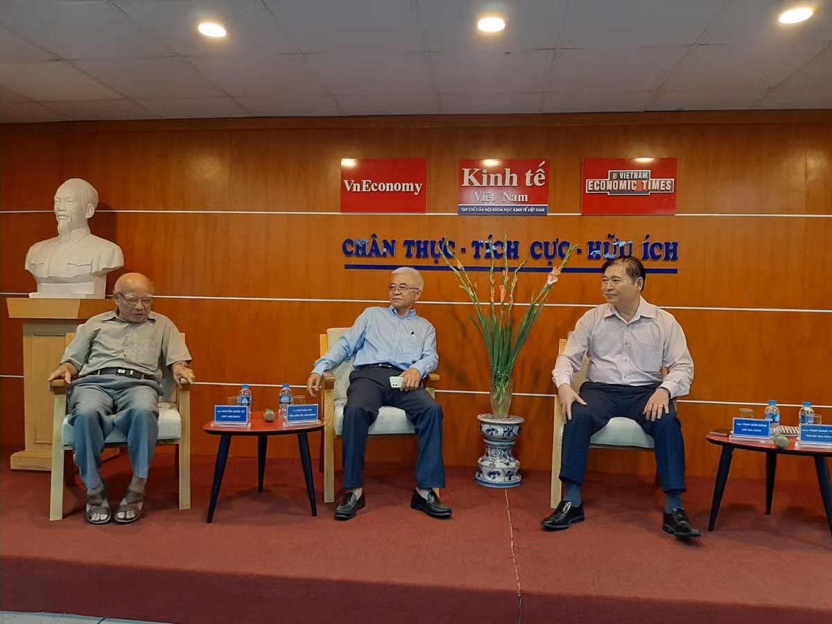 Chu tich VUSTA Phan Xuan Dung: “KH&CN dang thay doi nguoi lam bao”