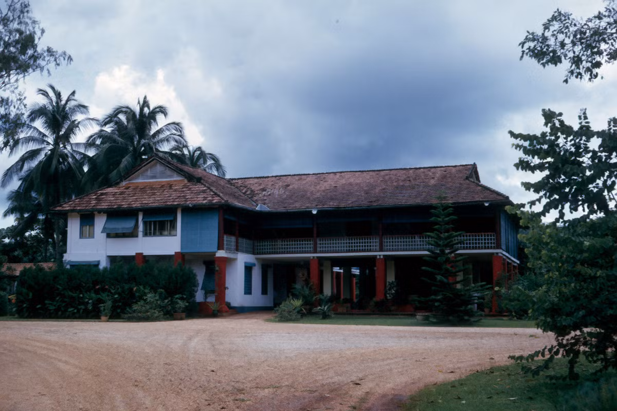 Một công ty cao su ở Quản Lợi.
