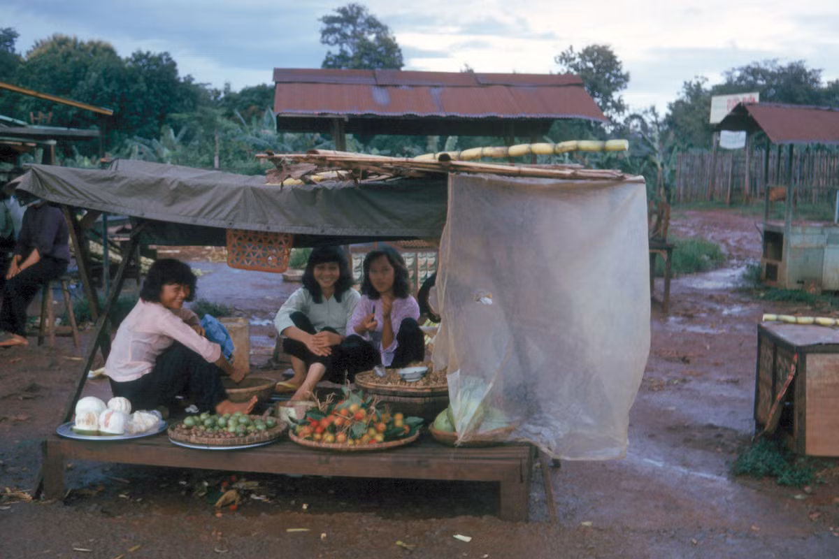 Chợ cóc ở Bình Long.
