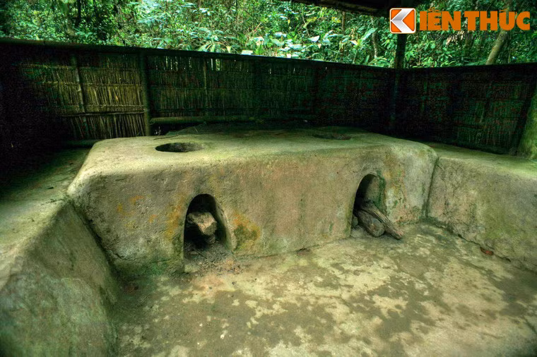 Bếp Hoàng Cầm trứ danh của các chiến sĩ Việt Minh thời chống Pháp.