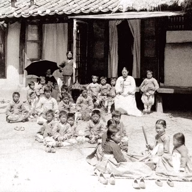 Trẻ em Hàn Quốc thời xưa.