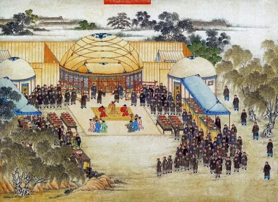 Theo sách "Lịch sử Việt Nam cổ trung đại", khi quân Thanh đại bại, Lê Chiêu Thống cùng gia quyến và các bề tôi trung thành lại chạy theo sang Trung Quốc, hy vọng cầu viện nhà Thanh một lần nữa. Nhưng lúc này, tình hình đã khác. Nơi đất khách quê người, ông vua bán nước bị đối xử tệ bạc, uất hận, chết nơi đất khách quê người.