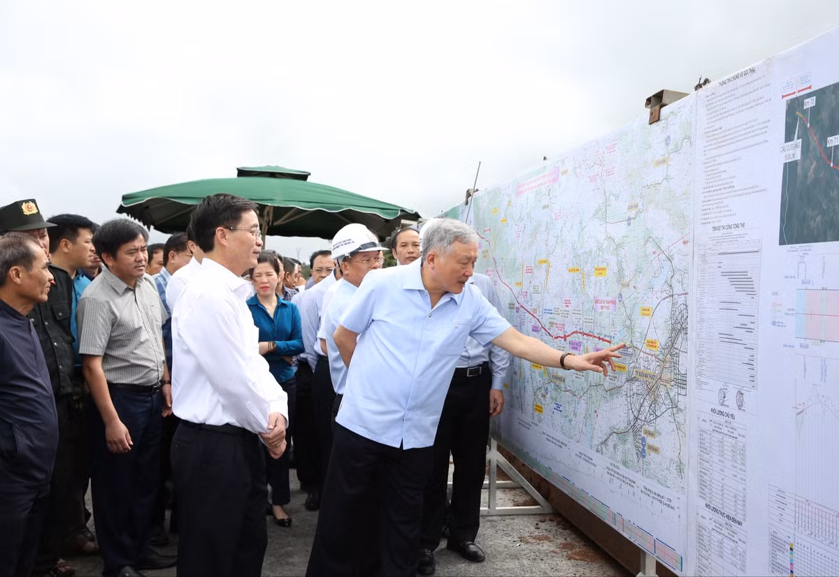 Phó Thủ tướng thị sát Dự án cao tốc Khánh Hòa - Buôn Ma Thuột - Hình 2 Pho Thu tuong thi sat Du an cao toc Khanh Hoa - Buon Ma Thuot-Hinh-2