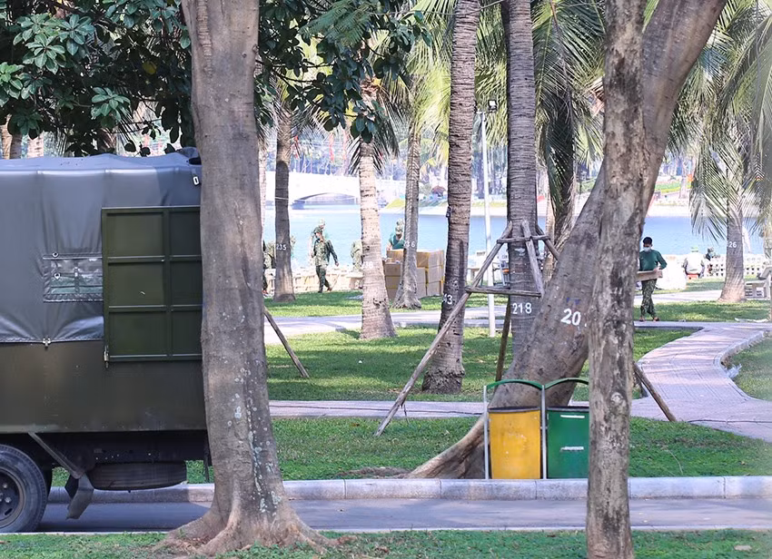 Toàn bộ công viên đã được canh phòng nghiêm ngặt, các lực lượng chức năng cũng đã có mặt để làm nhiệm vụ.