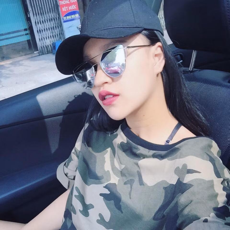 DJ Tít vẫn cập nhật thường xuyên cuộc sống sang chảnh đáng mơ ước của mình sau khi sinh con, cô cho biết thời gian sắp tới cô sẽ quay trở lại với công việc và tiếp tục thực hiện một vài dự án âm nhạc cùng người bạn đời của mình.