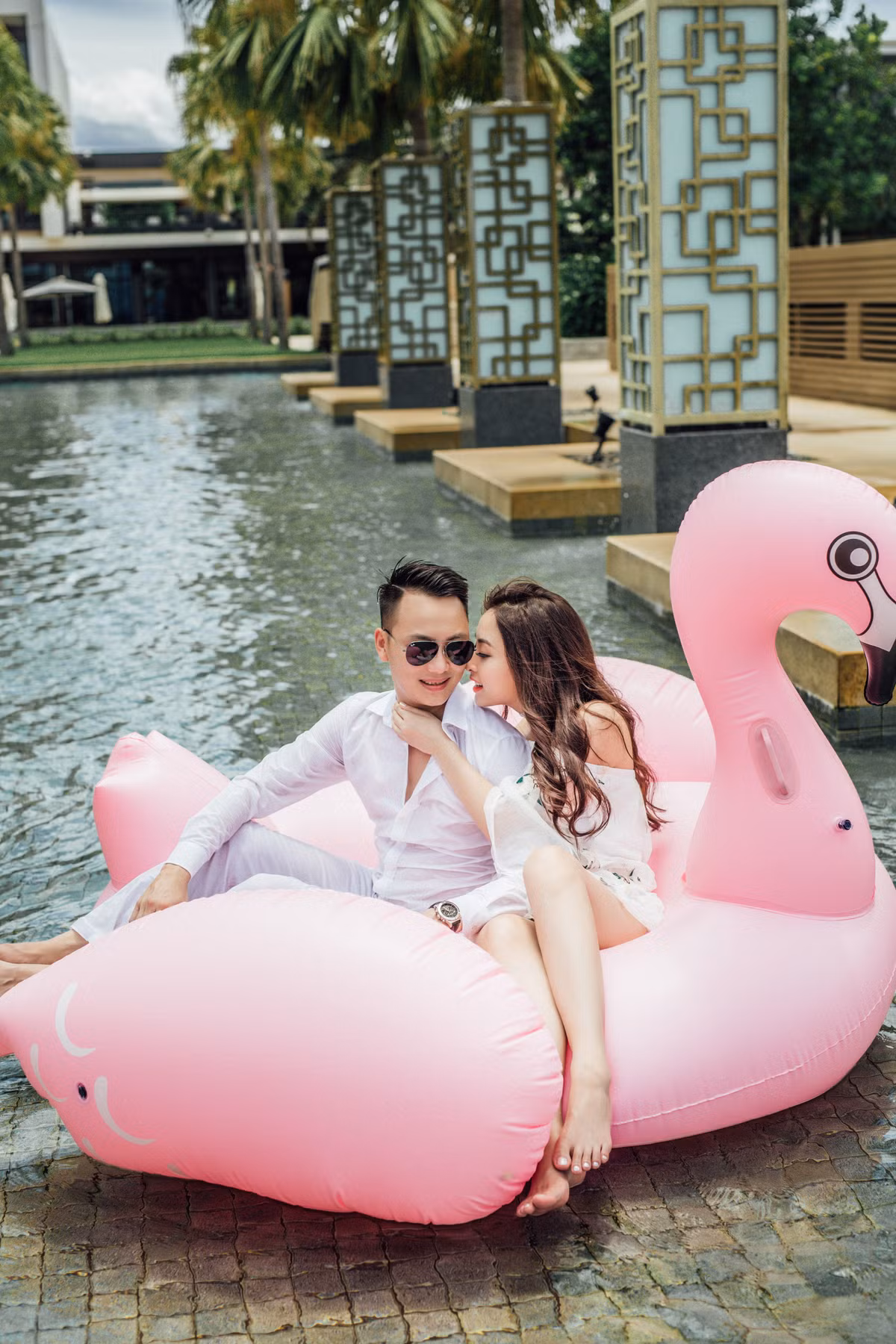 Đám cưới của cặp đôi trẻ tuổi sẽ diễn ra vào ngày 2/10 tới. Để chuẩn bị cho ngày trọng đại, Hoàng Yến và Lâm Duy đã ghi lại những khoảnh khắc hạnh phúc ở thành phố Đà Nẵng xinh đẹp. Ảnh: Nupakachi Studio. 