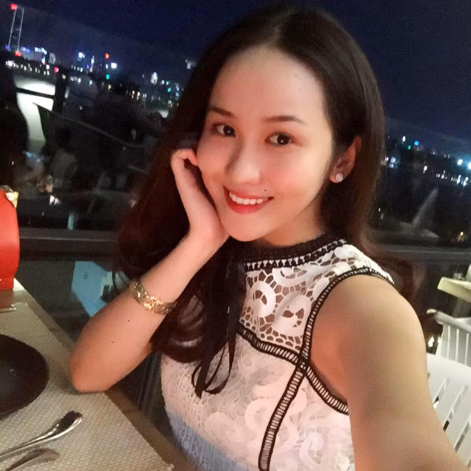 Từ thời điểm công khai mối quan hệ, Hồng Nam và Ánh Nhi được mọi người dành nhiều tình cảm đặc biệt, họ được lọt vào danh sách những cặp đôi hot teen nổi tiếng có chuyện tình xứng đôi vừa lứa nhất.