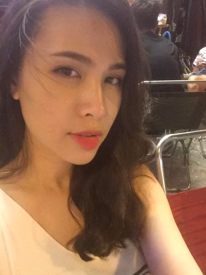 Mang trong mình 2 dòng máu, Việt - Thái, bà mẹ Hà thành dễ làm người xexem xao xuyến vì các đường nét nữ tính, mềm mại.