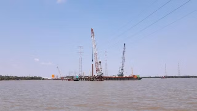 VEC dieu 2 cau khung khac phuc su co sap cau Ghenh-Hinh-2
