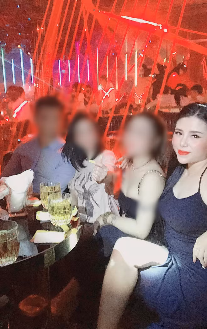 Theo cơ quan điều tra, trong đời thực, đối tượng Phương hiện đang làm mẹ đơn thân. 