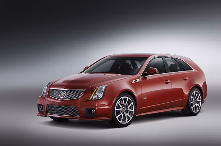 Mặc dù được thiết kế lại rất hấp dẫn trong dòng xe 2014 của hãng, Cadillac CTS-V Wagon vẫn ảm đạm do không có nhiều sự quan tâm đối với các mẫu xe wagon. Năm 2015, cũng là thời điểm chấm dứt của dòng xe này.