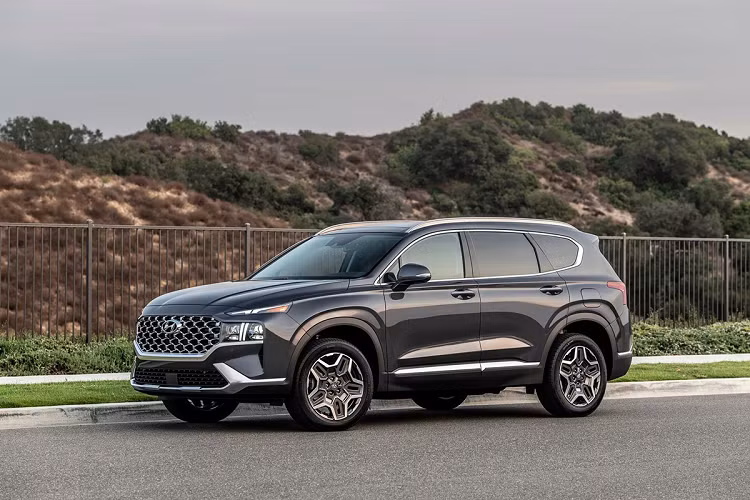 Hyundai SantaFe 2021 moi sap ban o Viet Nam co gi 