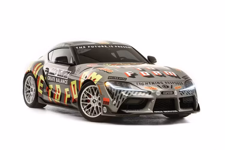 Để tạo ra Ornamental Conifer GR Supra, Sclater đã sử dụng một chiếc Toyota GR Supra 3.0 Premium với màu xám Turbuality Grey. Anh bắt đầu kiếm tìm nguồn cảm hứng bằng cách tưởng tượng điều gì thúc đẩy và thúc đẩy những người đam mê thay đổi, nâng cấp chiếc xe thể thao GR Supra của họ.