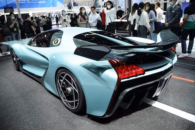 Bên cạnh đó, siêu xe Hongqi S9 còn là mẫu xe đắt nhất từng được sản xuất tại một quốc gia châu Á.