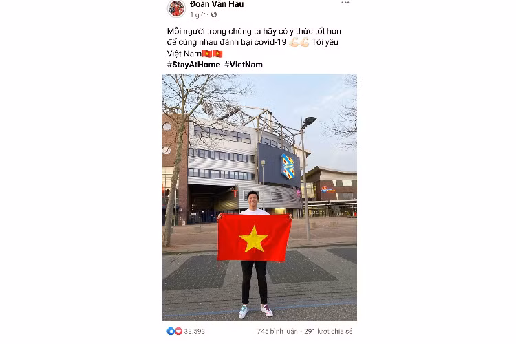 Van Hau tiet lo chuyen bi ky thi khi deo khau trang o Ha Lan
