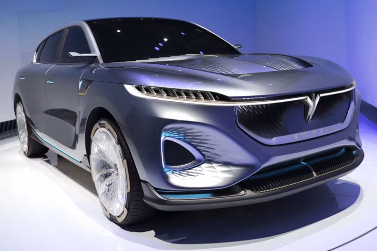 Voyah là một thương hiệu xe điện cao cấp mới thuộc Dongfeng Motors Trung Quốc, với một logo thú vị trông như biểu tượng của một bộ phim hoặc trò chơi khoa học viễn tưởng. Cách đây đôi tháng, thương hiệu này đã giới thiệu một mẫu sedan concept gọi là i-Land. Tại Triển lãm Ô tô Bắc Kinh 2020, họ đã giới thiệu một mẫu SUV concept gọi là Voyah i-Free hoàn toàn mới.