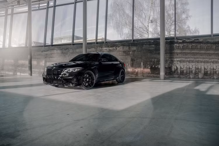 “Tôi đã rất mong chờ để xem cách anh ấy biến hóa chiếc xe thể thao BMW M2 thành 1 phiên bản mới dành cho các khách hàng”, Markus Flasch cho hay.