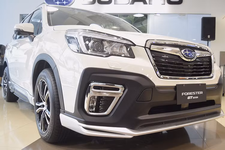 Những khách hàng đang sở hữu Subaru Forester thế hệ mới cũng có thể đặt riêng bộ phụ kiện này với giá bán vào khoảng 109.000.000 đồng (đã bao gồm 10% VAT) để mang đến chất riêng và phong cách hơn cho chiếc xe của mình. Dự kiến đầu tháng 4/2020, bộ phụ kiện đặc biệt GT Edition sẽ có mặt tại các đại lý của Subaru trên toàn quốc.