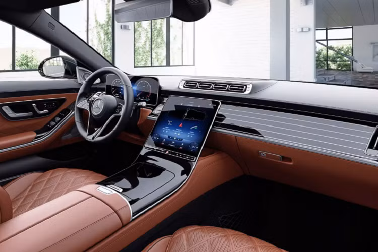 Quan sát các thông số ở trên có thể dự đoán Mercedes-Benz S-Class 2021 mới sẽ về Việt Nam là chiếc S 450 4Matic dùng động cơ 3.0l - 367hp - 500Nm đi kèm với hộp số 9 cấp 9G-TRONIC.