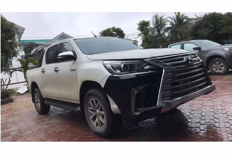 Mặc dù trông có vẻ đơn giản, nhưng việc độ này bao gồm khá nhiều công đoạn và vấn đề phát sinh khi thực hiện, nó đòi hỏi rất nhiều ở tay nghề, sự tỉ mỉ để cho ra đời một phiên bản nâng cấp hoàn hảo.