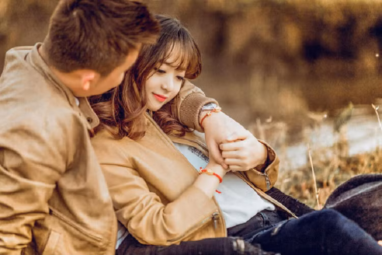 Vỡ òa nhận tin nhắn của chồng sau vấp ngã Vo oa nhan tin nhan cua chong sau vap nga