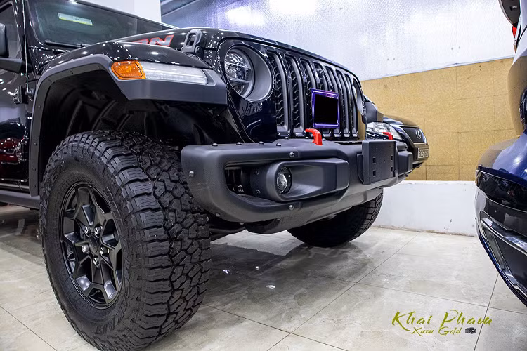 Ở thế hệ mới nhất, bán tải Jeep Gladiator Rubicon 2020 được phát triển trên nền tảng chiếc SUV Wrangler với khả năng Off-Road "thượng hạng" có tiếng. Nhờ đó, khách hàng mà chiếc bán tải thương hiệu Mỹ hướng đến là những người có đam mê với môn chạy xe địa hình.