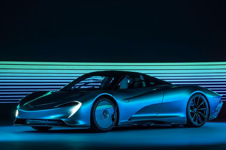 Speedtail sẽ được sản xuất với số lượng giới hạn 106 chiếc. Giá xe McLaren Speedtail mới ít nhất là 1,75 triệu bảng Anh (gần 51 tỷ đồng) cộng với mỗi loại thuế. McLaren Speedtail là chiếc xe đầu tiên trong số 18 chiếc siêu xe trong kế hoạch kinh doanh của McLaren mang tên ‘Track 25, kéo dài đến năm 2025. Palmer cho biết thêm rằng mẫu xe kế nhiệm chiếc hypercar P1 sẽ là một trong những mẫu xe cuối cùng của kế hoạch này.