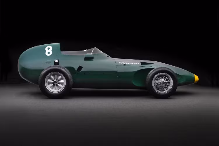 Ngoài việc chiếc thắng giải Formula One Constructors Championship Trophy đầu tiên, siêu xe đua Vanwall cũng là chiếc xe do Anh Quốc chế tạo đầu tiên đã chiến thắng British Grand Prix với một tay đua người Anh trong năm 1957, với huyền thoại Ngài Stirling Moss và Tony Brooks cầm lái. Thậm chí, Vanwall còn là cái tên đầu tiên trong số hai đội đua Công thức 1 từng đạt điểm tối đa trong một mùa giải.