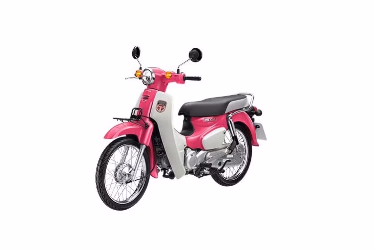 Ngoài ra, màu sơn ngoại thất của xe cũng được gia tăng với nhiều tuỳ chọn khác nhau dành cho người dùng trẻ như trắng, vàng, đỏ, xanh và hồng. Đi kèm với đó còn là hàng loạt phụ kiện tích hợp bên ngoài.