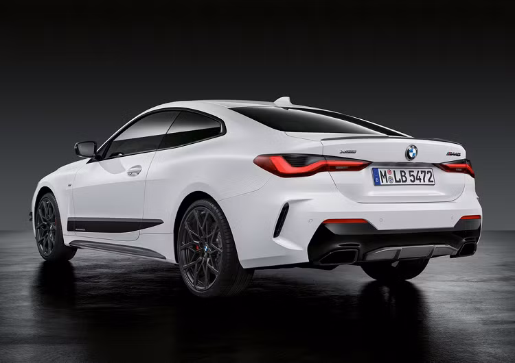 Tổng thể, BMW 4-Series thế hệ mới sở hữu kiểu dáng đậm chất thể thao. Thiết kế mới của 4-Series tập trung vào tính khí động học, giúp chiếc coupe có chỉ số cản gió 0,25 - tốt nhất từ trước tới nay.