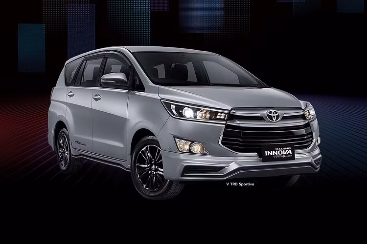 Hai cụm từ "thể thao" và "MPV" thường hiếm khi đi cùng với nhau. Tuy nhiên, điều này cũng không thể ngăn hãng xe Nhật Bản tung ra phiên bản TRD Sportivo thể thao hơn của dòng MPV bình dân Toyota Innova 2020 mới tại thị trường Indonesia.