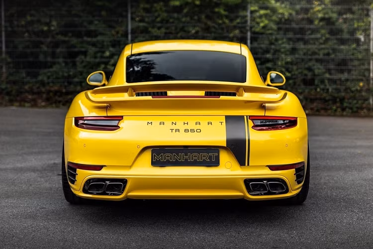 Theo lời đồn, Porsche có thể đang ấp ủ một phiên bản hybrid, và chúng ta có thể mong đợi thời gian gia tốc nhanh hơn nữa. Nhưng nếu bạn muốn có thứ gì mạnh mẽ hơn ngay lúc này thì sao? Công ty độ xe Đức Manhart là người có câu trả lời.