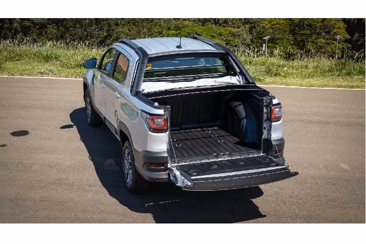 Fiat Strada hoàn toàn mới sở hữu chiều dài 4.480 mm, khiến nó trở thành chiếc bán tải nhỏ gọn nhất trên thị trường.