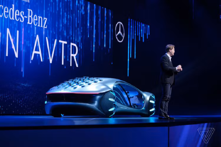 Mẫu xe tương lai Mercedes-Benz Vision AVTR là sự tổng hợp của tất cả mọi thứ tại triển lãm CES 2020: kiểu dáng kỳ lạ, công nghệ tương lai, kết nối và giá trị.